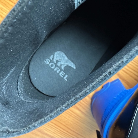 NEW Sorel Black and Blue Heeled Boots - Picture 7 of 12